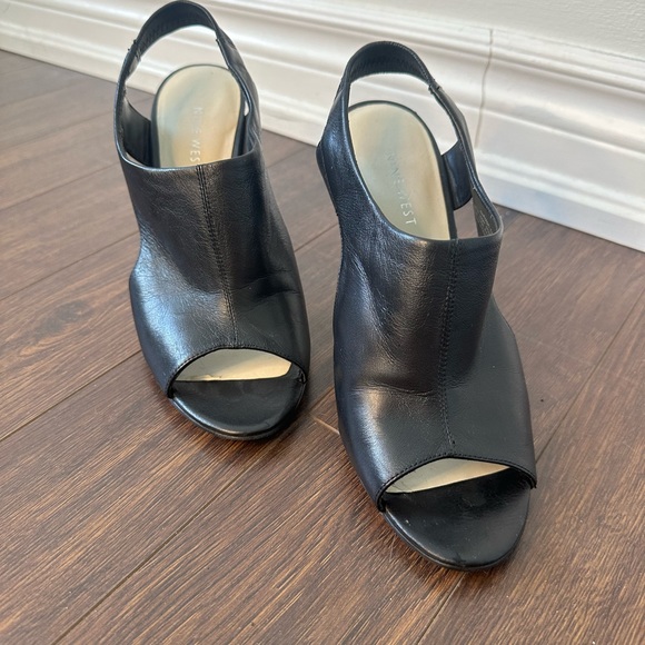 Nine West Peep Toe Sling Backs - Picture 3 of 4